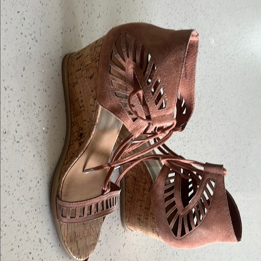 Dolce Vita Brown Wedge Shoes with Stylish Design